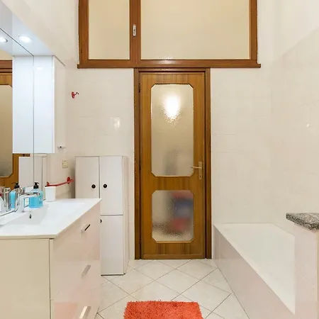 Ombrosa Appartement *